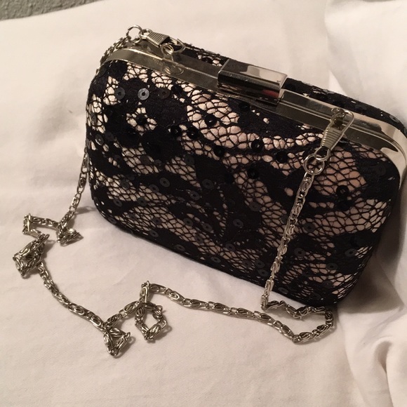 SMALL ELEGANT EVENING PURSE - Picture 1 of 11